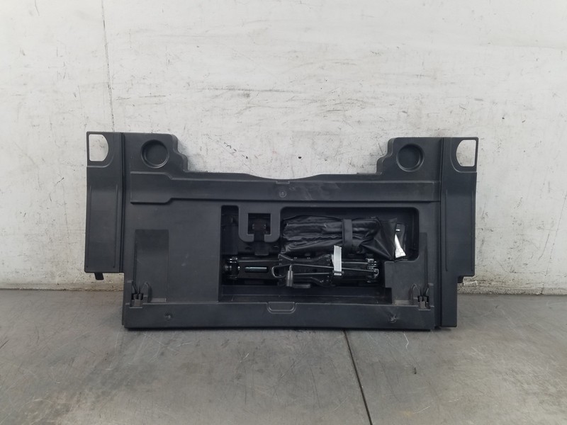 2018 Audi S4 Quattro B9 Tire Jack / Storage Tray / Tools #2795 VV10