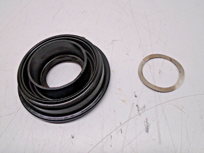 C5a OMC 382424 Rotor Johnson Outboard with Washer