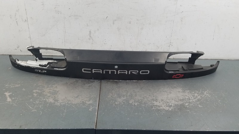 2001 Chevy Camaro SS Tail Light Finish Panel #5317 H5