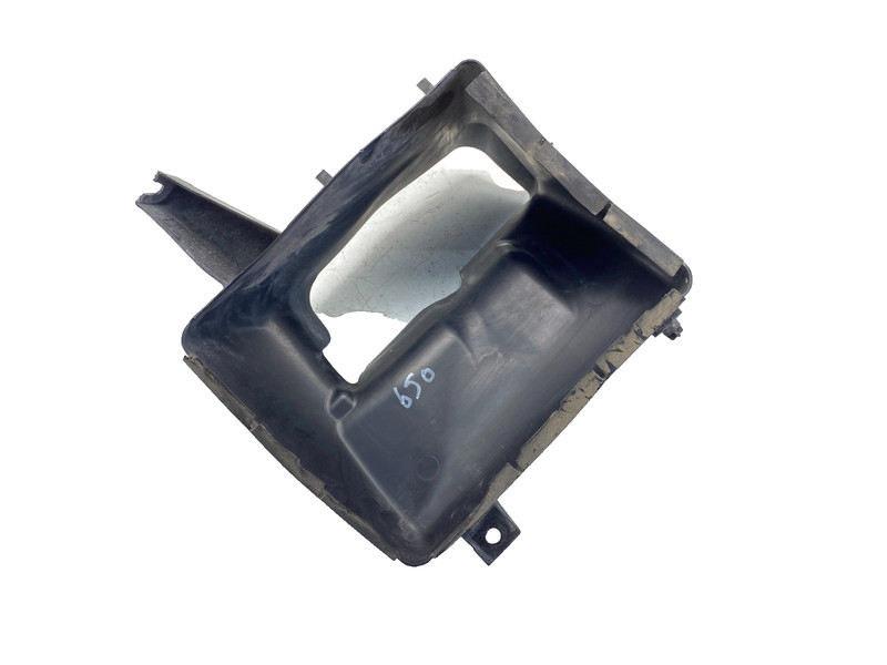 12-19 BMW F06 F12 F13 640 650 Front Right Exterior Radiator Cooling Air Duct OEM