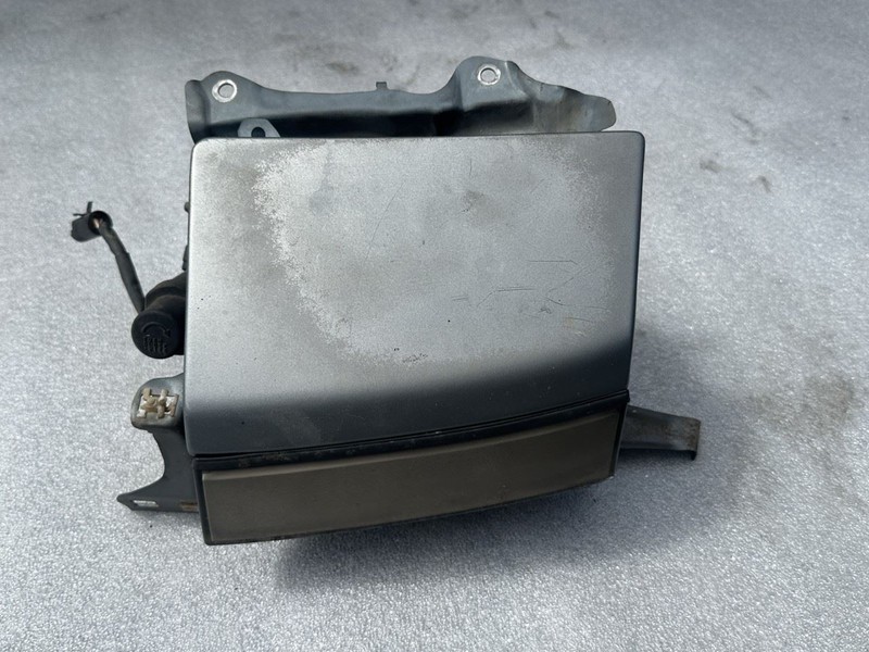 1986 1987 TOYOTA CELICA ST LEFT DRIVER SIDE HEADLIGHT HEADLAMP NON-HALOGEN
