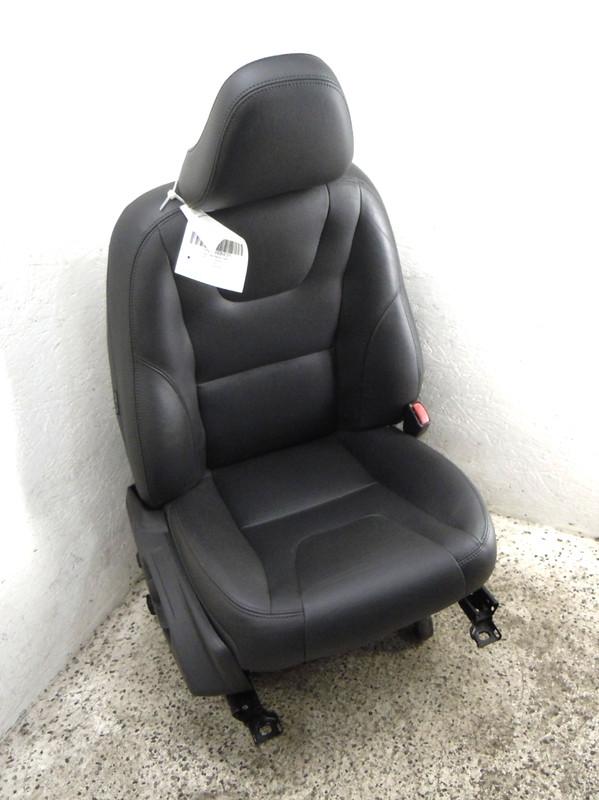 2015-2018 Volvo V60 Front Seat Passenger Right Electric OEM Leather