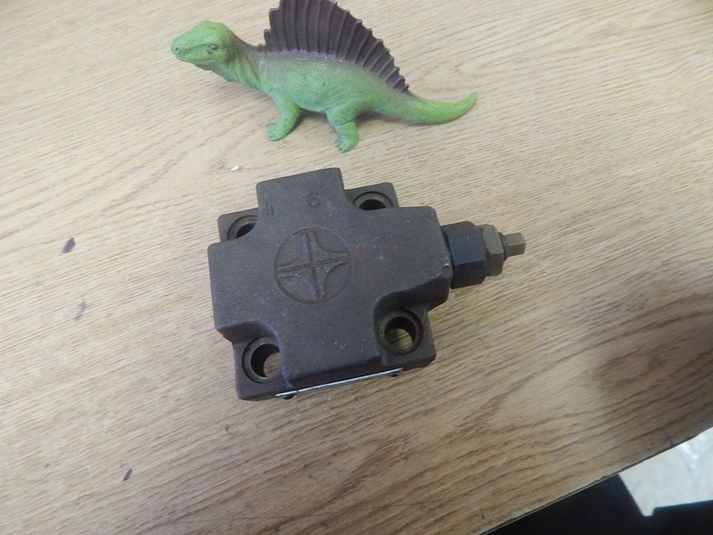 Vickers CVC25 CS2 W12510 0 86cras Valve *FREE SHIPPING*