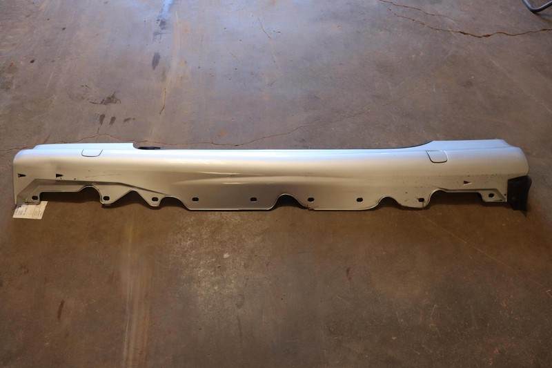 2003-2009 MERCEDES S-CLASS SL500 R230 LEFT DRIVER SIDE ROCKER MOLDING SILVER OEM