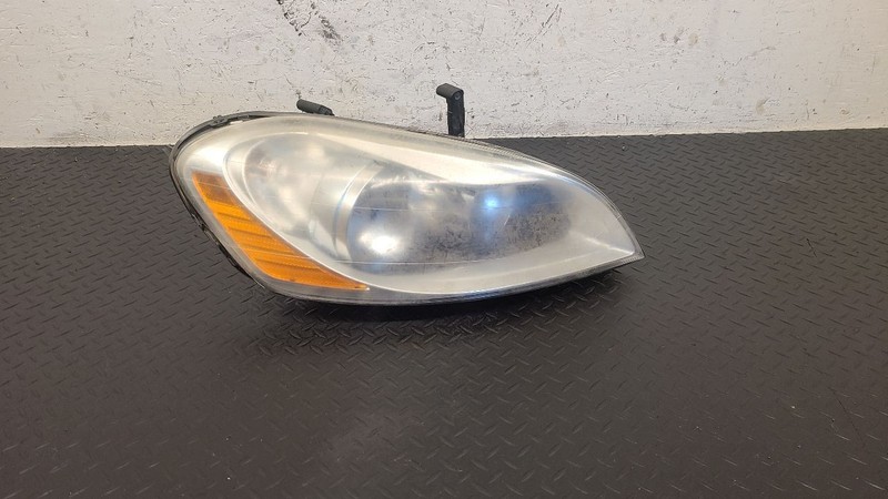 11-13 Volvo XC60 Right Passenger Halogen Headlamp Assembly OEM 307631481
