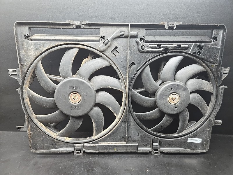 2009-2016 Audi A4/Quattro/Allroad Engine Cooling Fan Shroud 8K0-121-003-P OEM