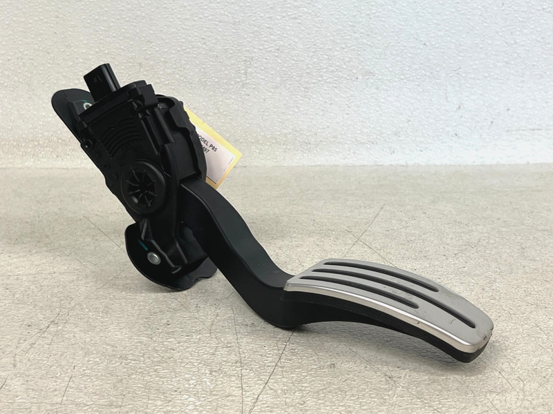 ⭐2012-2020 TESLA MODEL S GAS GO ACCELERATOR THROTTLE SENSOR PEDAL OEM LOT2650