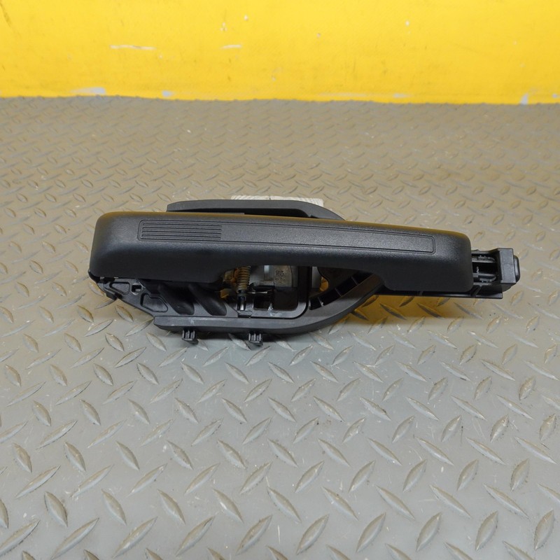 2022-2024 FORD MAVERICK FRONT RIGHT SIDE EXTERIOR DOOR HANDLE BASE BRACKET OEM
