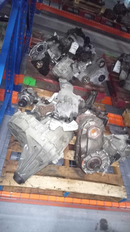 Used Transfer Case Assembly fits: 2018 Jeep Compass AT new style horizontal rear