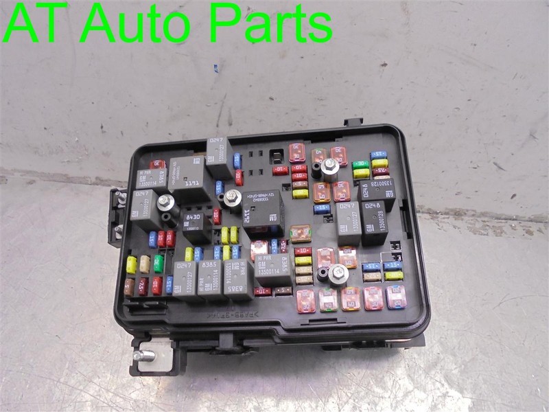 2013 2014 2015 GM EQUINOX & TERRIAN 2.4L FUSE BOX CA EMISSIONS OEM 22929762