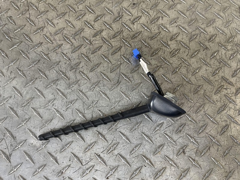 13-20 Nissan Pathfinder Antenna Assembly Tested Oem