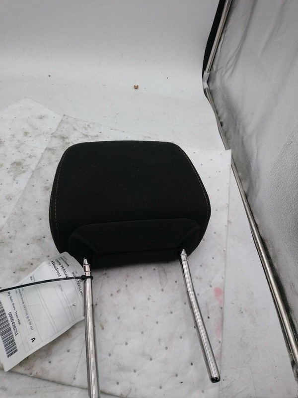 2020 GMC Terrain White Headrest OEM Used 77000 Miles - Fast Shipping