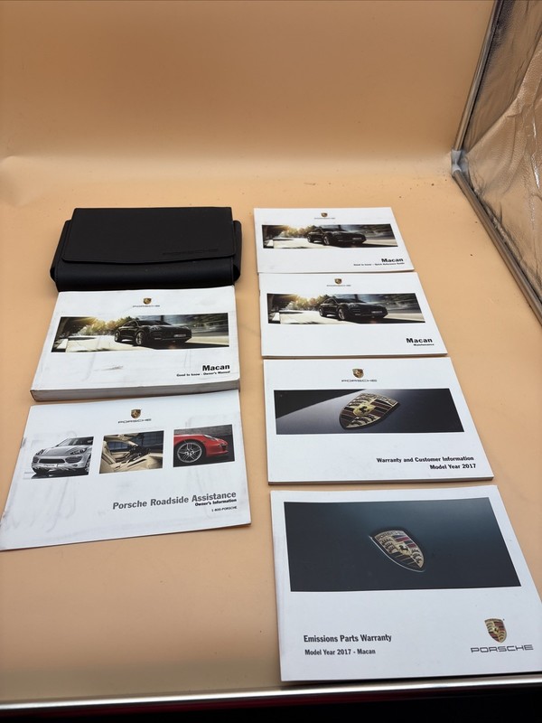 2017 PORSCHE MACAN OWNERS MANUAL Quick Reference Guide With Case Included