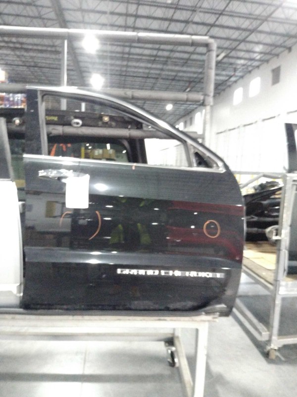 2014 Jeep Grand Cherokee Right Door Black - Used, Scratches & Dents