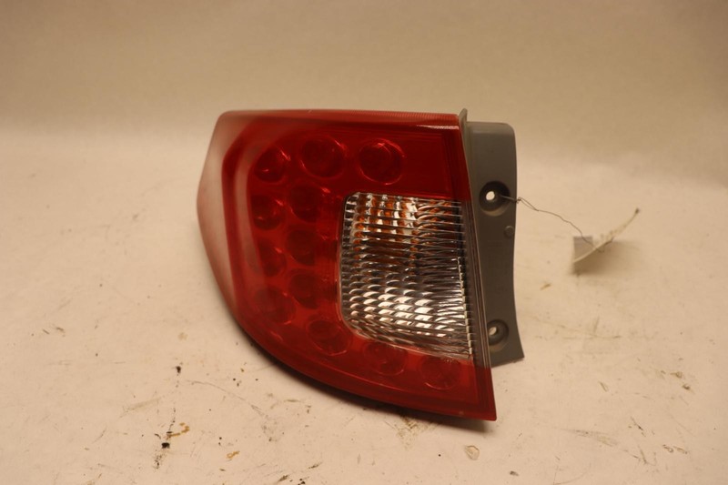 2008-2014 SUBARU IMPREZA SW WAGON REAR LEFT DRIVER SIDE TAIL LIGHT LAMP OEM