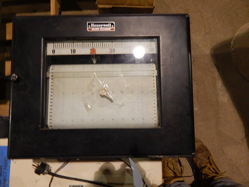 Honeywell Brown Electronik Chart Recorder Y153X(19)-VH-II-III-118