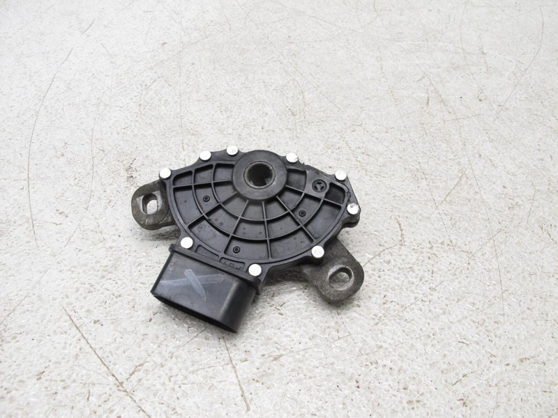 05-16 MINI COOPER COUNTRYMAN R60 AT TRANSMISSION GEAR POSITION SENSOR OEM 020624