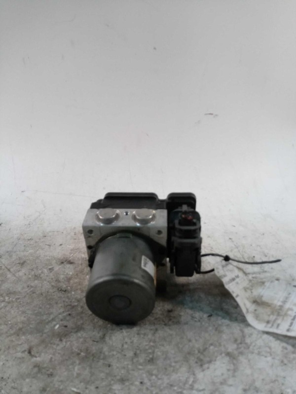 2013 Chevrolet Malibu ABS Pump & Motor Assembly OEM 20940578, 545, Silver