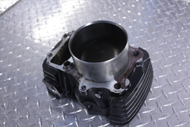 96 KAWASAKI VN 1500 VULCAN REAR CYLINDER JUG VN1500