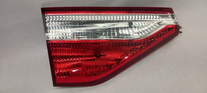 11-'13 HONDA ODYSSEY Left driver Taillight gate mounted OEM