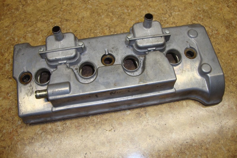 2002 Honda CBR600F4 CBR 600 F4 CBR600 Engine Cylinder Head Motor Cover Valve 02