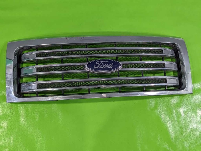 13 14 FORD F150 LARIAT GRILLE OEM 4525-54
