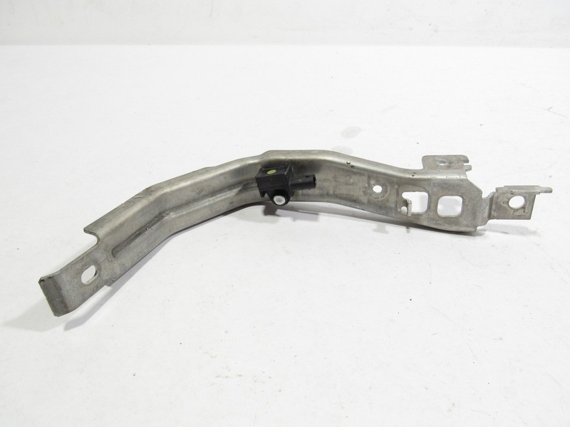 16-23 Audi TT 2019 2.0L Front Right Radiator Mount Bracket Support W/ Bracket |