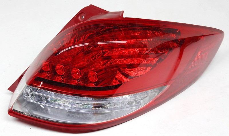 OEM Right Passenger Side LED Tail Lamp For Hyundai Veloster 92402-2V100