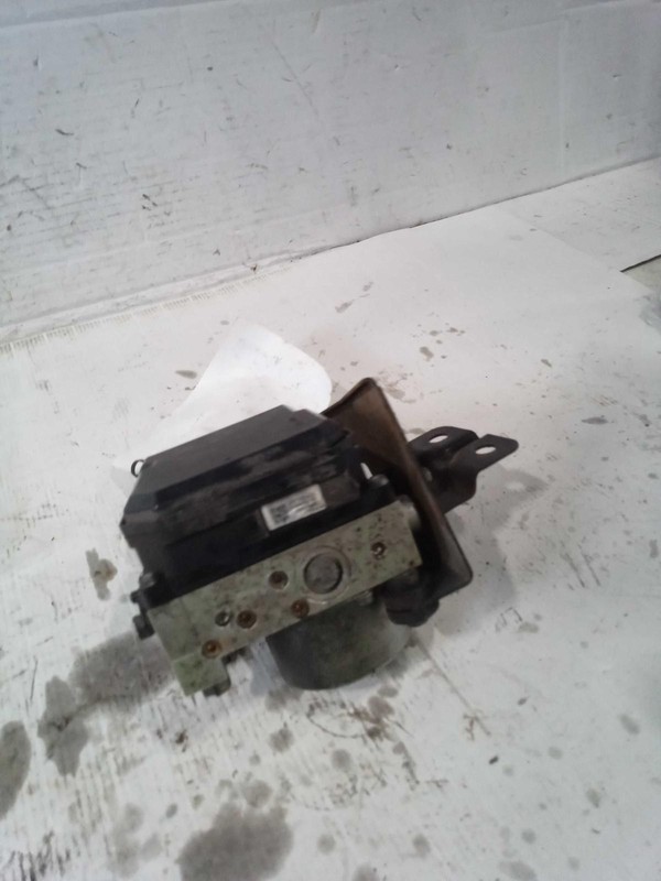 2011 Nissan Rogue ABS Pump & Motor Assembly OEM 47660JM19C 67K Miles Red