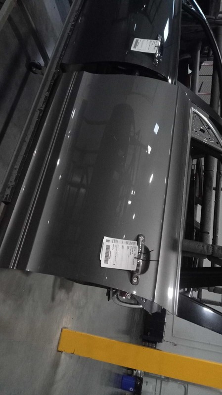 2015 Audi Q7 Front Left Door Grey, Used, 85000 Miles, OEM Part 529085