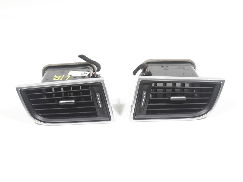 2015-2018 Porsche Macan LEFT & RIGHT Dashboard Air Vent AC Heater Outlet OEM