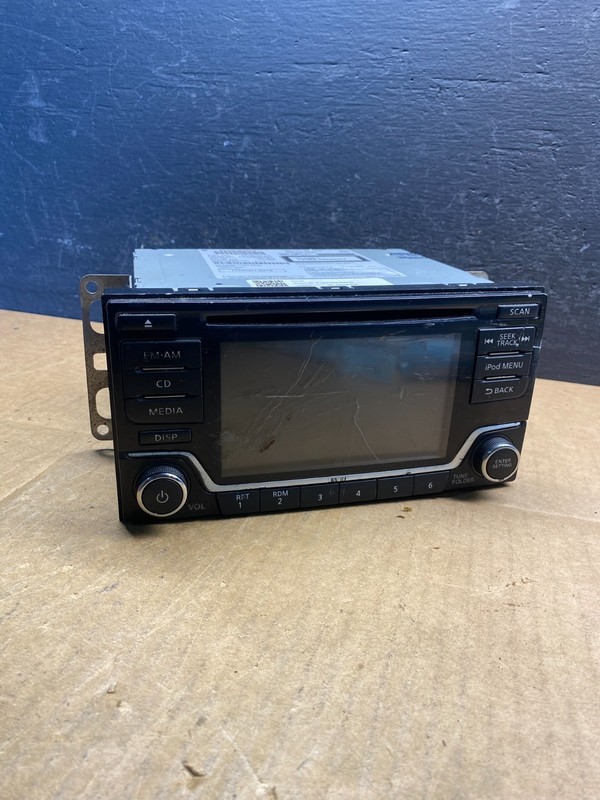 2013 - 2017 Nissan NV200 AM/FM Radio CD Player AM/FM OEM AD3602 DG