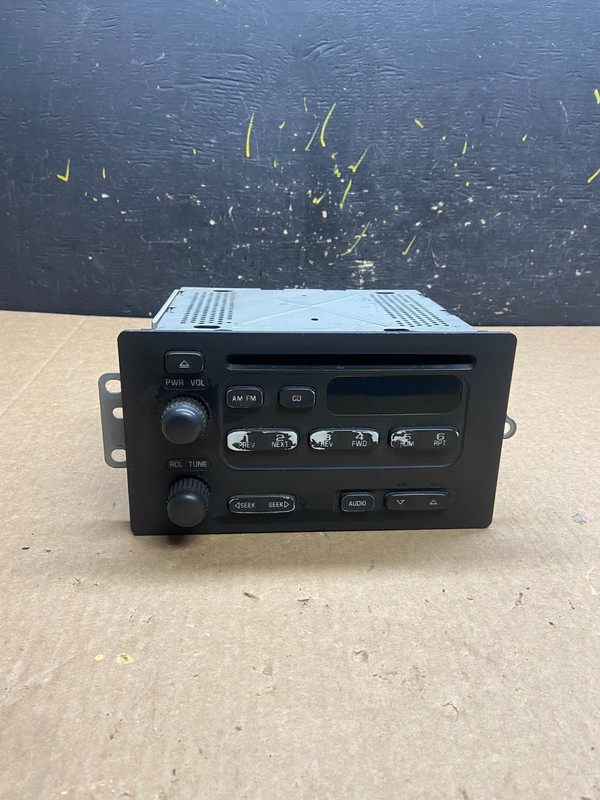 2003-2007 Chevrolet Express GMC Savana Radio AM FM mp3 Aux InputOEM X6584 DG