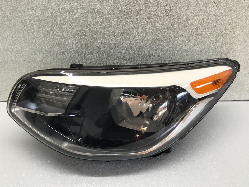 2014-2016 Kia Soul LH Left Driver Side Halogen Headlight Lamp OEM