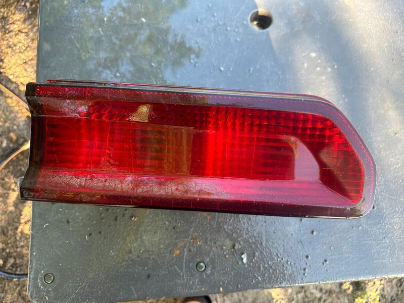 08-14 DODGE CHALLENGER OEM RH TAILLIGHT - PASSENGER SIDE