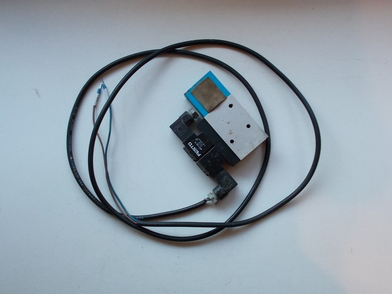 Festo VAD-ME-I-1/4 Vacuum Generator Assembly MOEH-3-24VIP00/65