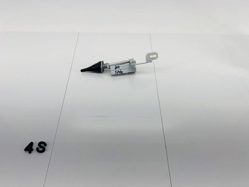 17-20 FIAT 124 SPIDER REAR RIGHT SIDE QUARTER PANEL AM FM RADIO ANTENNA OEM