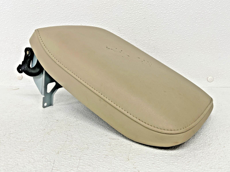⭐2020-2023 SUBARU OUTBACK FRONT CENTER CONSOLE ARMREST LID COVER OEM LOT2452
