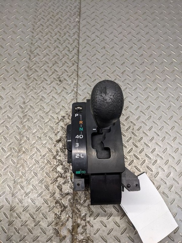 2005–2015 TOYOTA TACOMA Shift Lever Selector Automatic Transmission1167024