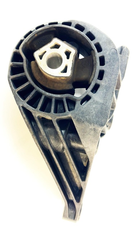 2019-2024 Chevy Blazer 2Lt AWD Front Transmission Mount 84227352 OEM
