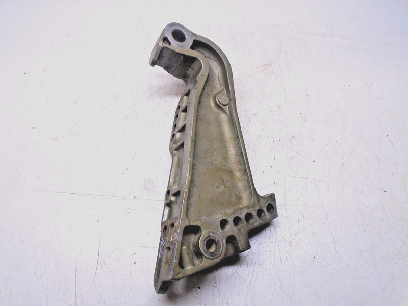 Q2 Johnson Evinrude 115hp V4 Outboard Starboard Stern Bracket 319788