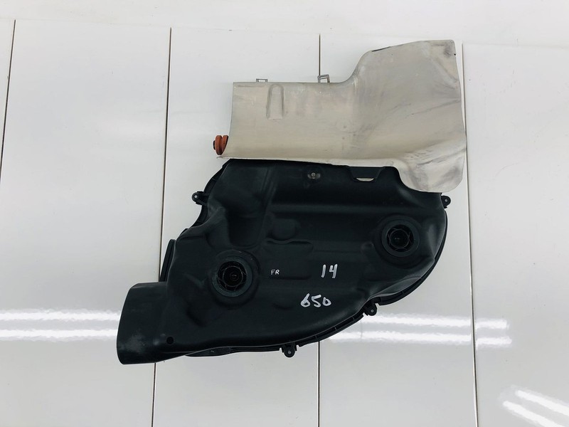 13-18 BMW 650I F13 XDRIVE 4.4L ENGINE RIGHT AIR INTAKE CLEANER FILTER BOX OEM