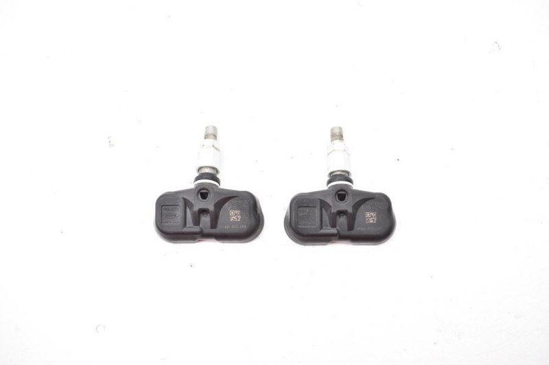 2010-2011 LEXUS IS250 CONVERTIBLE 2.5L SET OF TWO TIRE PRESSURE SENSORS