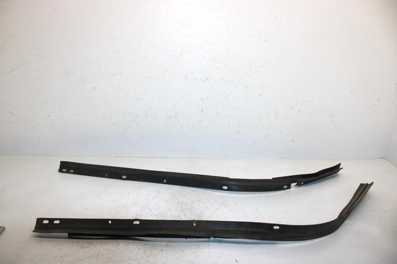 86 Polaris Sprint Oem RH,LH Hood Cradle 5521137 5521136 SP138
