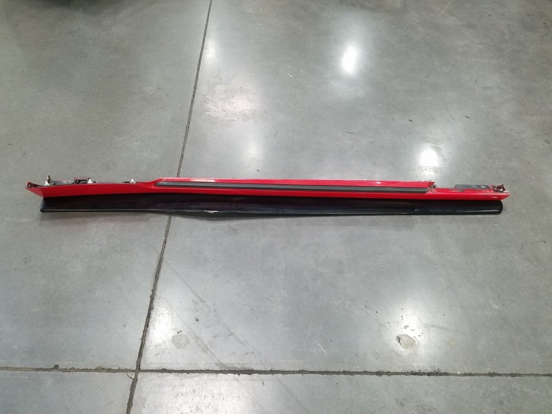 2014 Chevy Camaro SS Right Side Skirt Rocker Panel #2605 B7