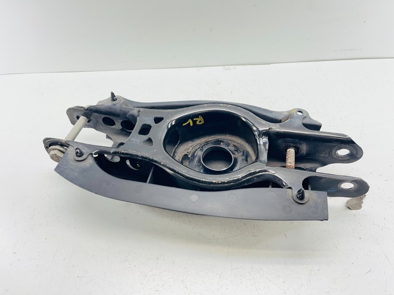 2014-2019 Cadillac CTS OEM rearleft Suspension Lower Control Arm