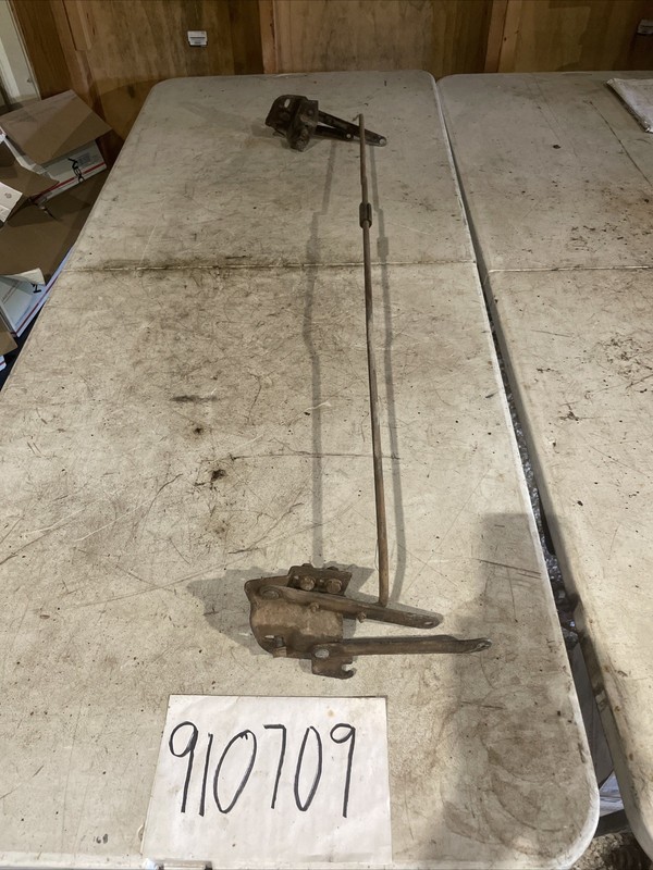 1960–64 Studebaker Champ Hood Hinges w/ Cross Support Rod OEM T-cab