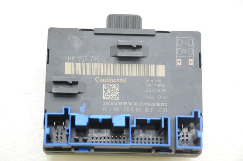 10-16 PANAMERA Turbo AWD Passenger Right Rear Door Control Module