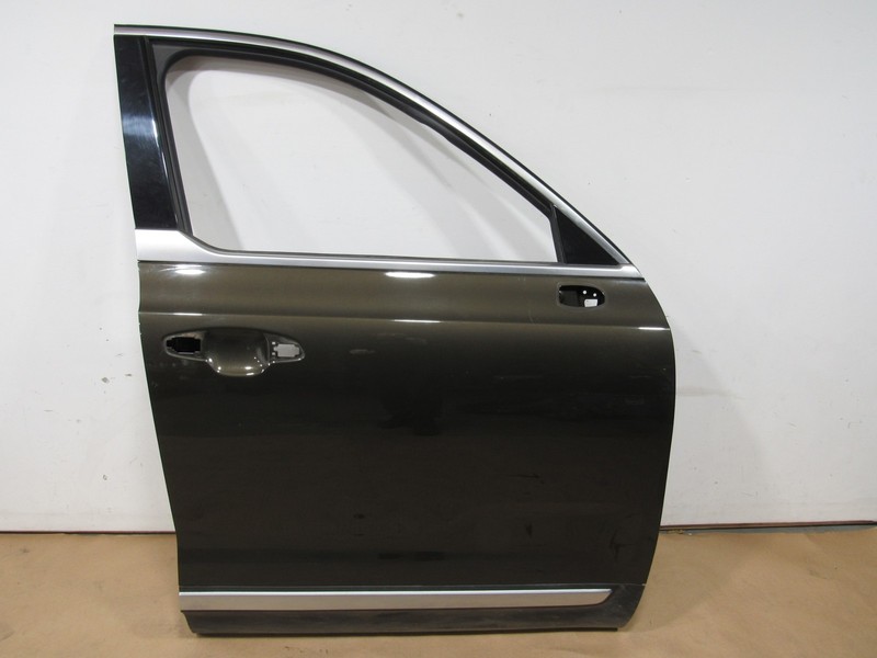 20-25 Kia Telluride SX 2022 Front Right Passenger Door Shell Panel |Y2