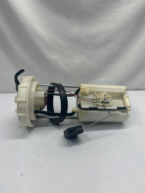 1999 to 2004 Ford F150 fuel pump assembly 4.2L standard cab 4x2